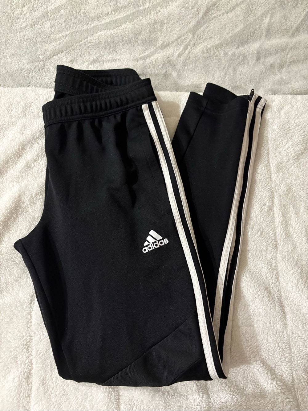 ADIDAS AEROREADY PANTS